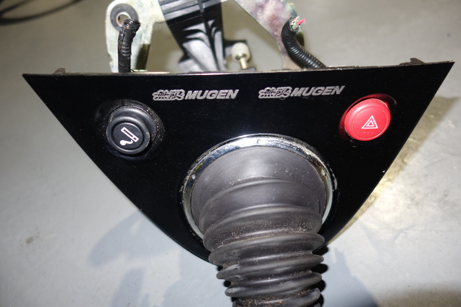 JDM 01-05 Honda Civic Type R EP3 OEM Shifter Shift Boot Mugen Hazard Shift Knob