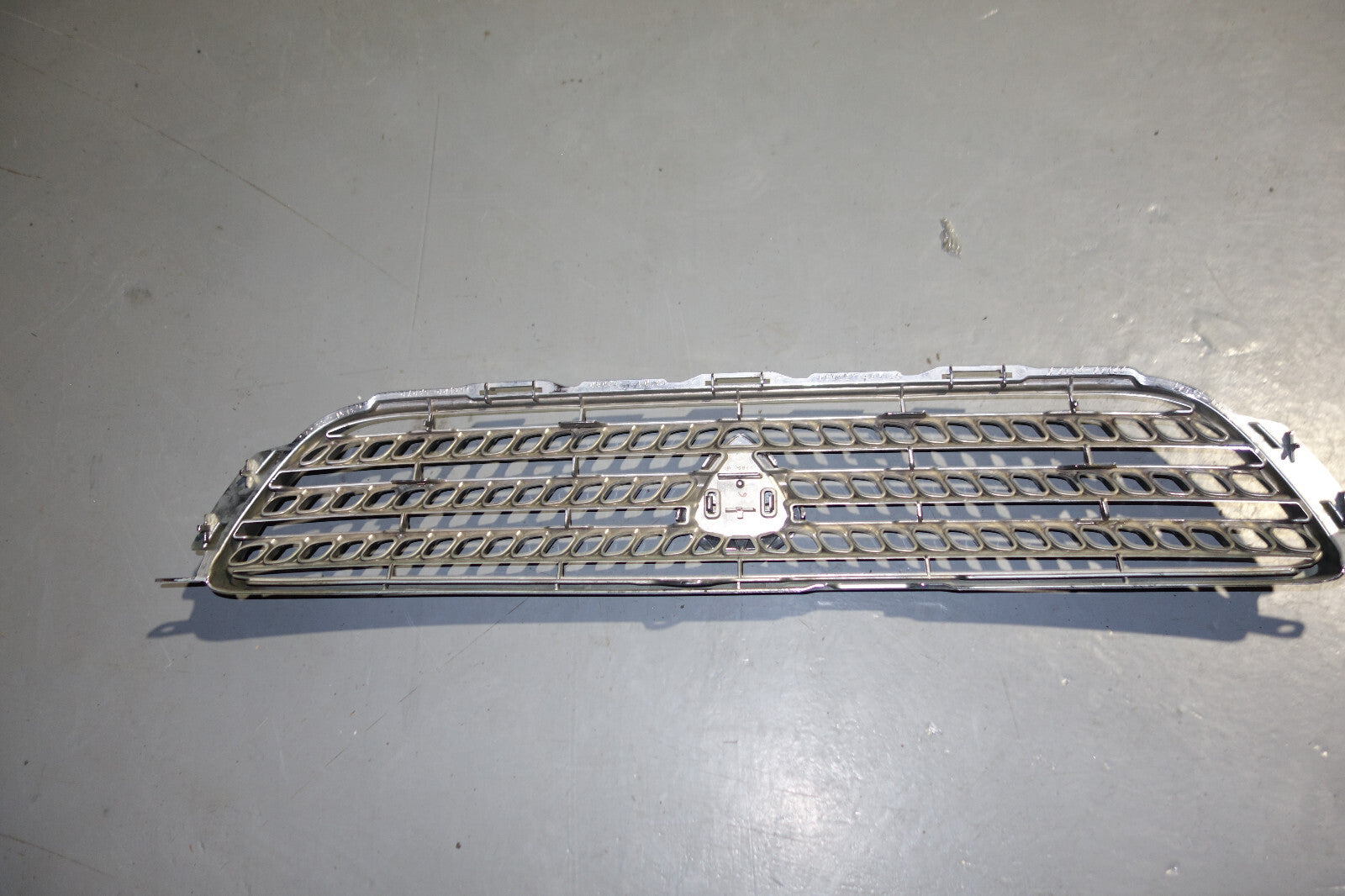 JDM Toyota Altezza Grille Lexus IS300 Grille OEM Japan 2001-2002-2003-2004-2005