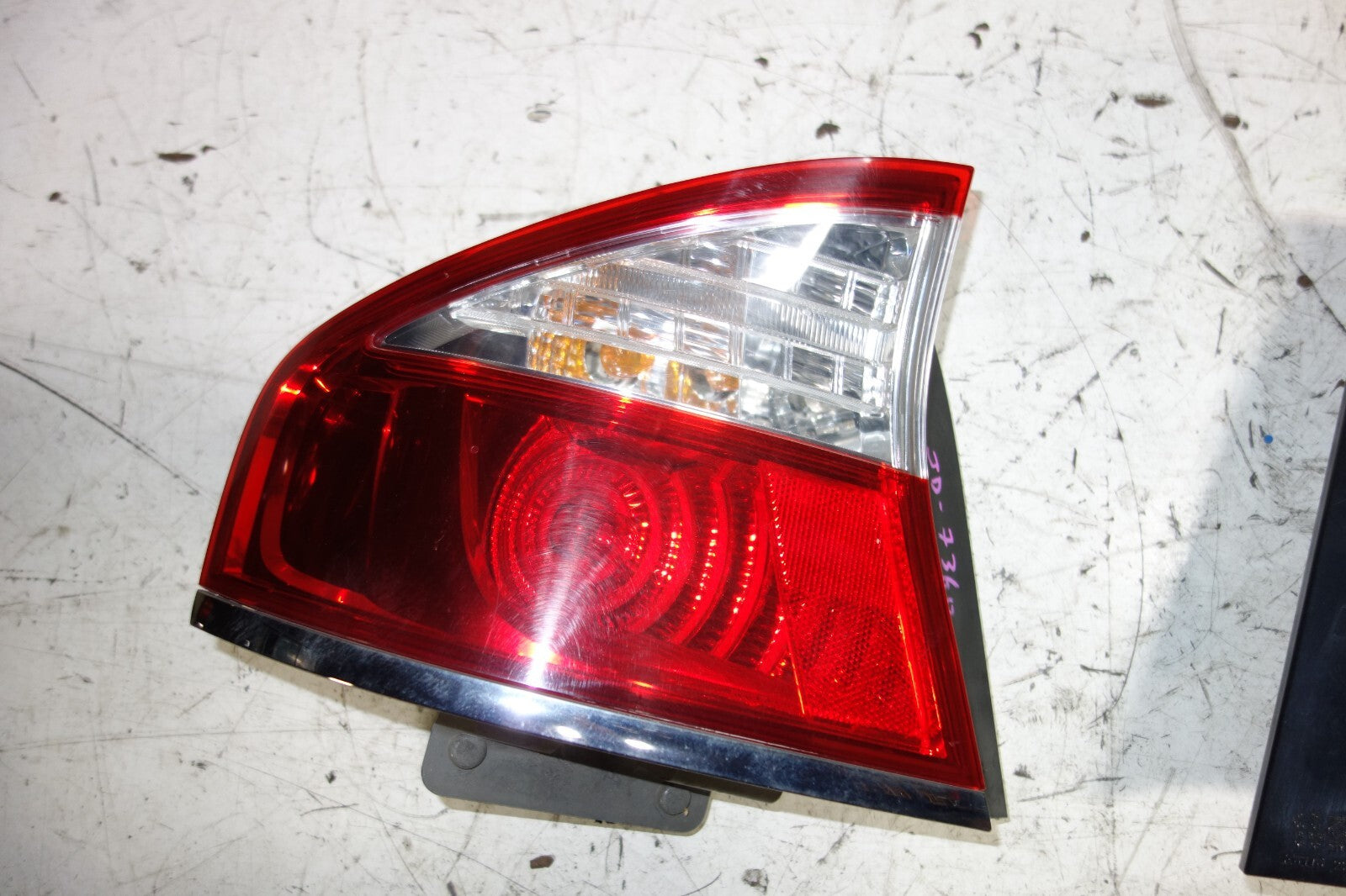 JDM SUBARU LEGACY BL5 OEM USED TAIL LIGHTS LAMPS 4 DOOR SEDAN 2005-2009