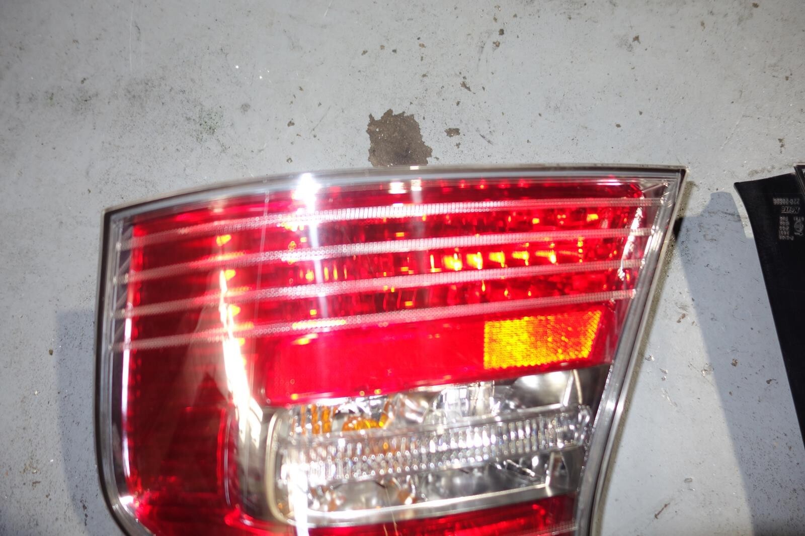 JDM 2005-2007 SUBARU LEGACY SEDAN OEM USED TAIL LIGHTS LAMPS 4 DOOR SEDAN