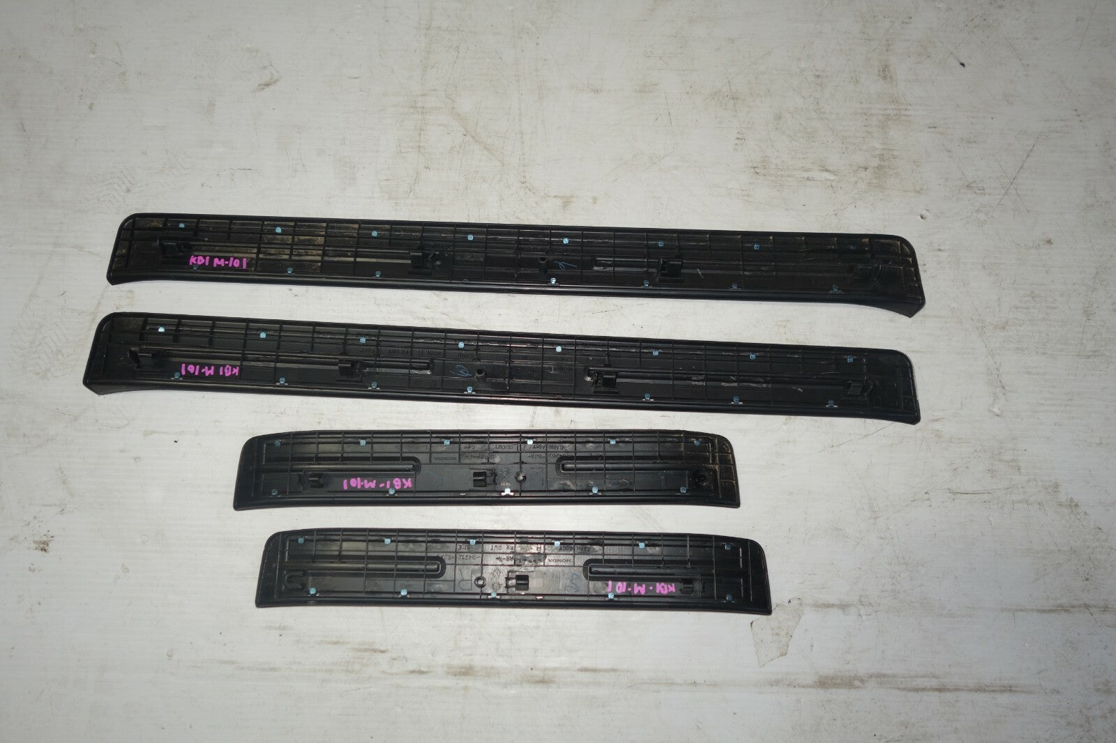 JDM 2005-2008 ACURA RL HONDA LEGEND OEM DOOR SILLS TRIM SCUFF PLATES SIDE STEPS