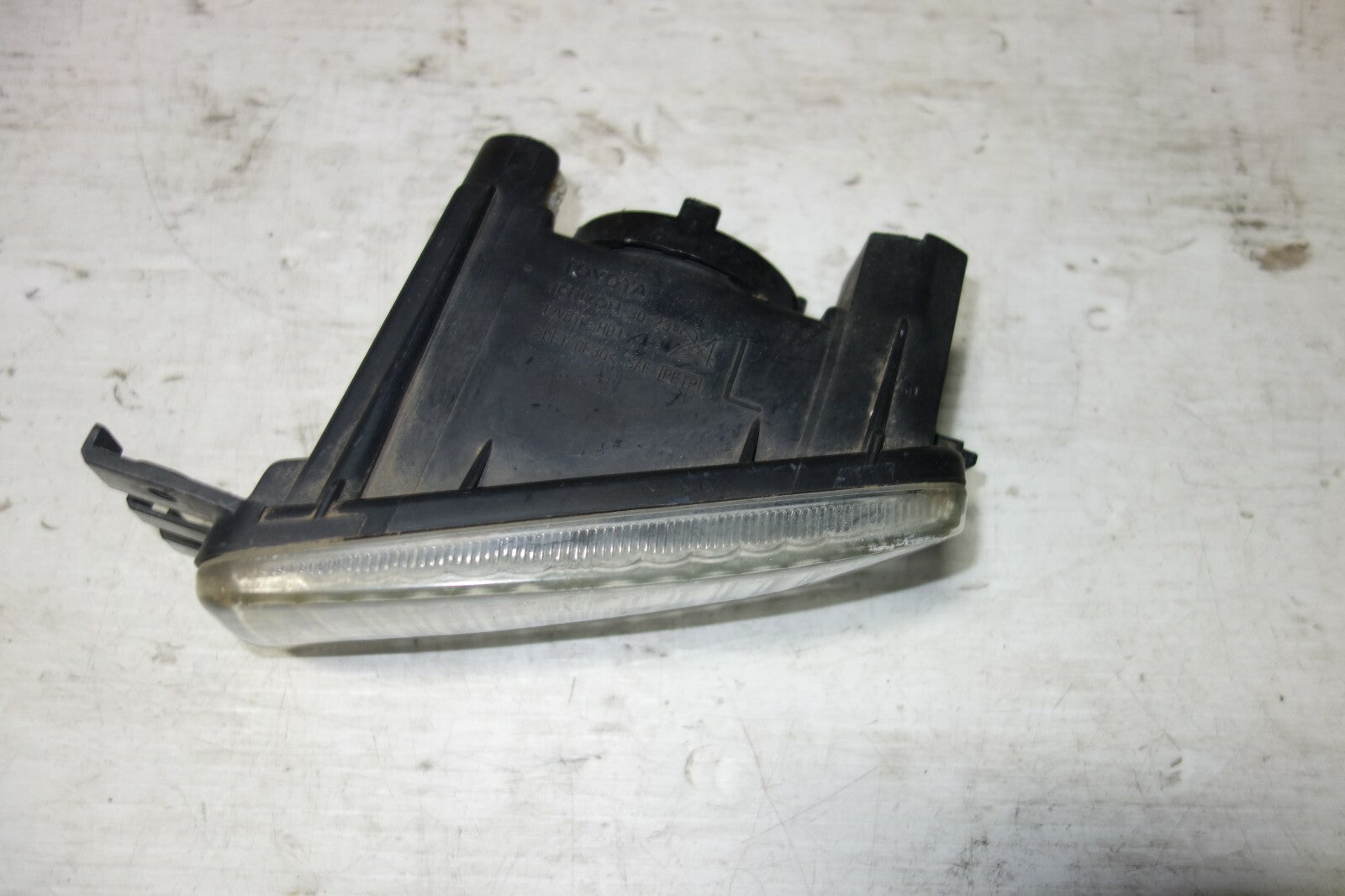 JDM Lexus GS300 GS400 GS430 OEM Fog Light Lamp Left Side 1998-2005