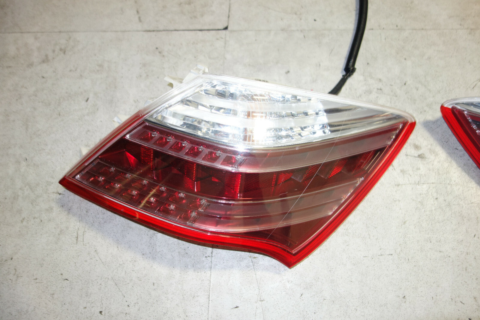 JDM Acura RL KB2 Tail Lights Lamps OEM 2009 2010 2011 2012 Left + Right