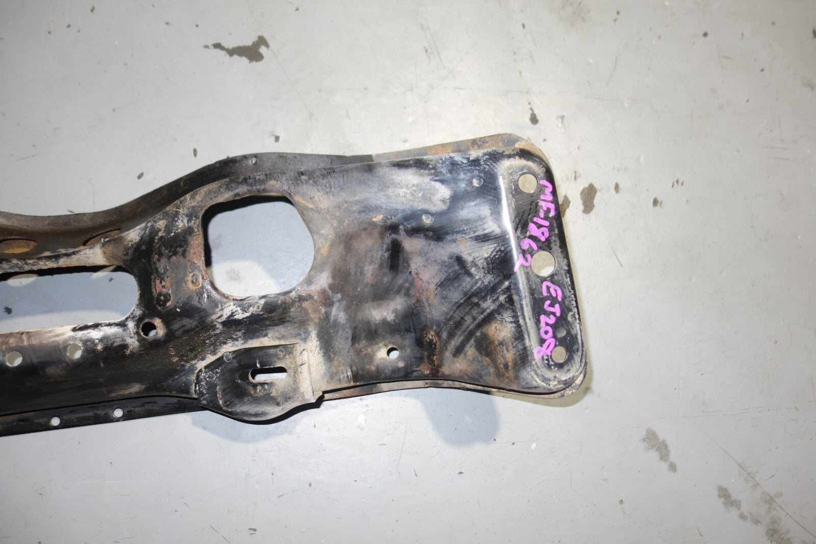 JDM 00-04 SUBARU LEGACY B4 TWIN TURBO EJ208 FRONT SUBFRAME CRADLE CROSSMEMBER