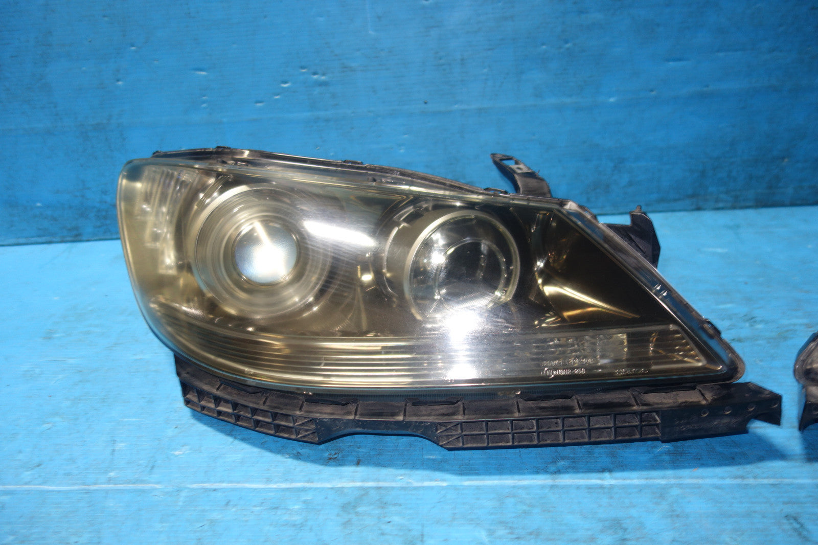 JDM Acura RL HID Headlights Head Lamps Pair 2005-2008 Honda Legend KB1 #8562