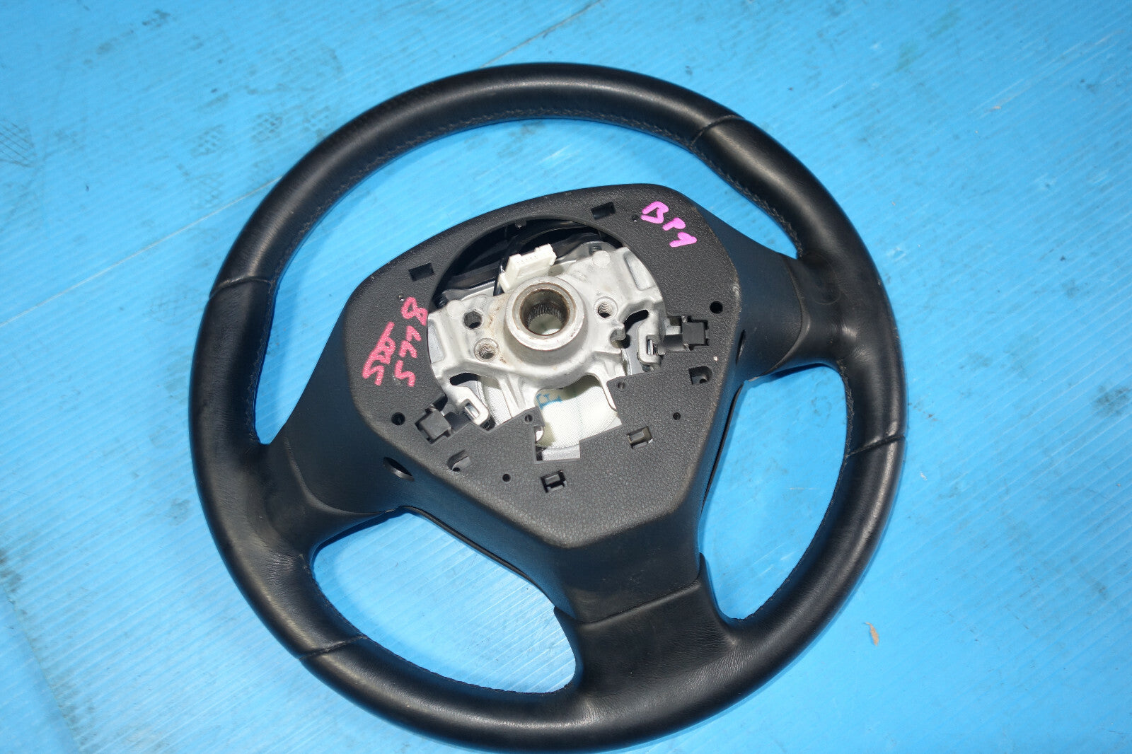 JDM Subaru Legacy & Outback OEM Momo Steering Wheel & Hub BP5 2005-2009 #5778