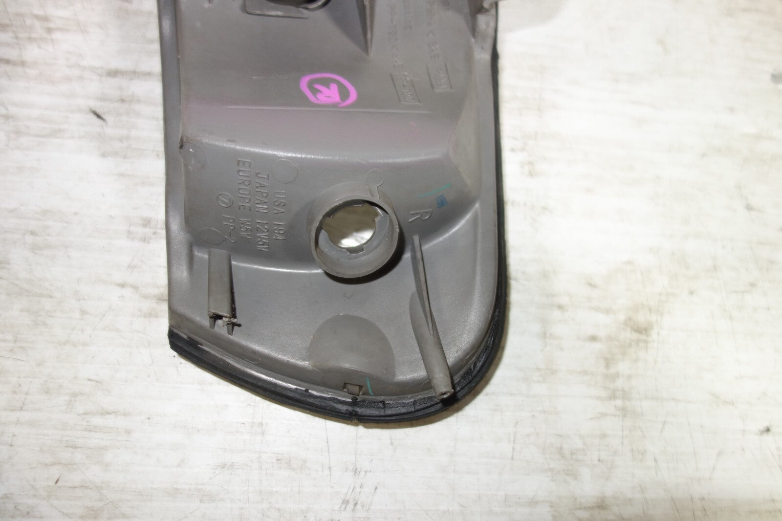 JDM 1993-2001 GENUINE SUBARU IMPREZA WRX GC8 OEM RIGHT SIDE CORNER LIGHT LAMP