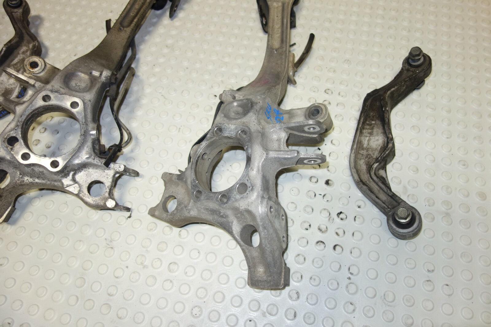 JDM Subaru Legacy Spec-B Aluminum Rear Trailing Arms 2005 2006 2007 2008 2009