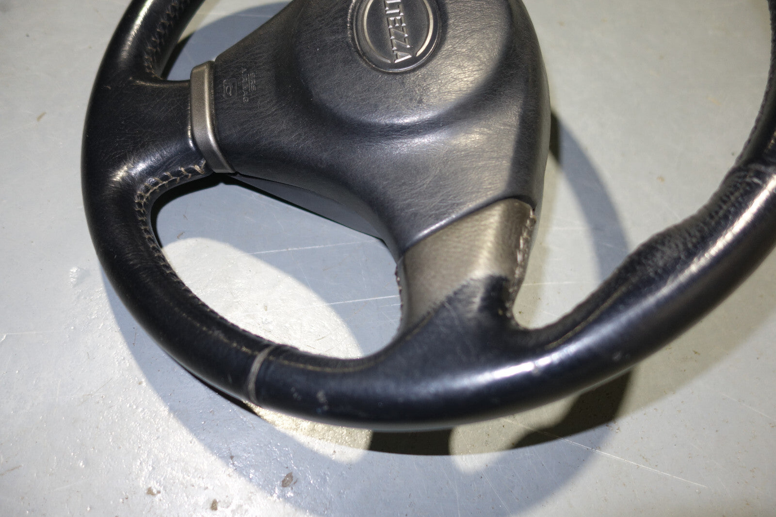 JDM Toyota Altezza Lexus IS300 Steering Wheel SXE10 2001 2002 2003 2004 2005