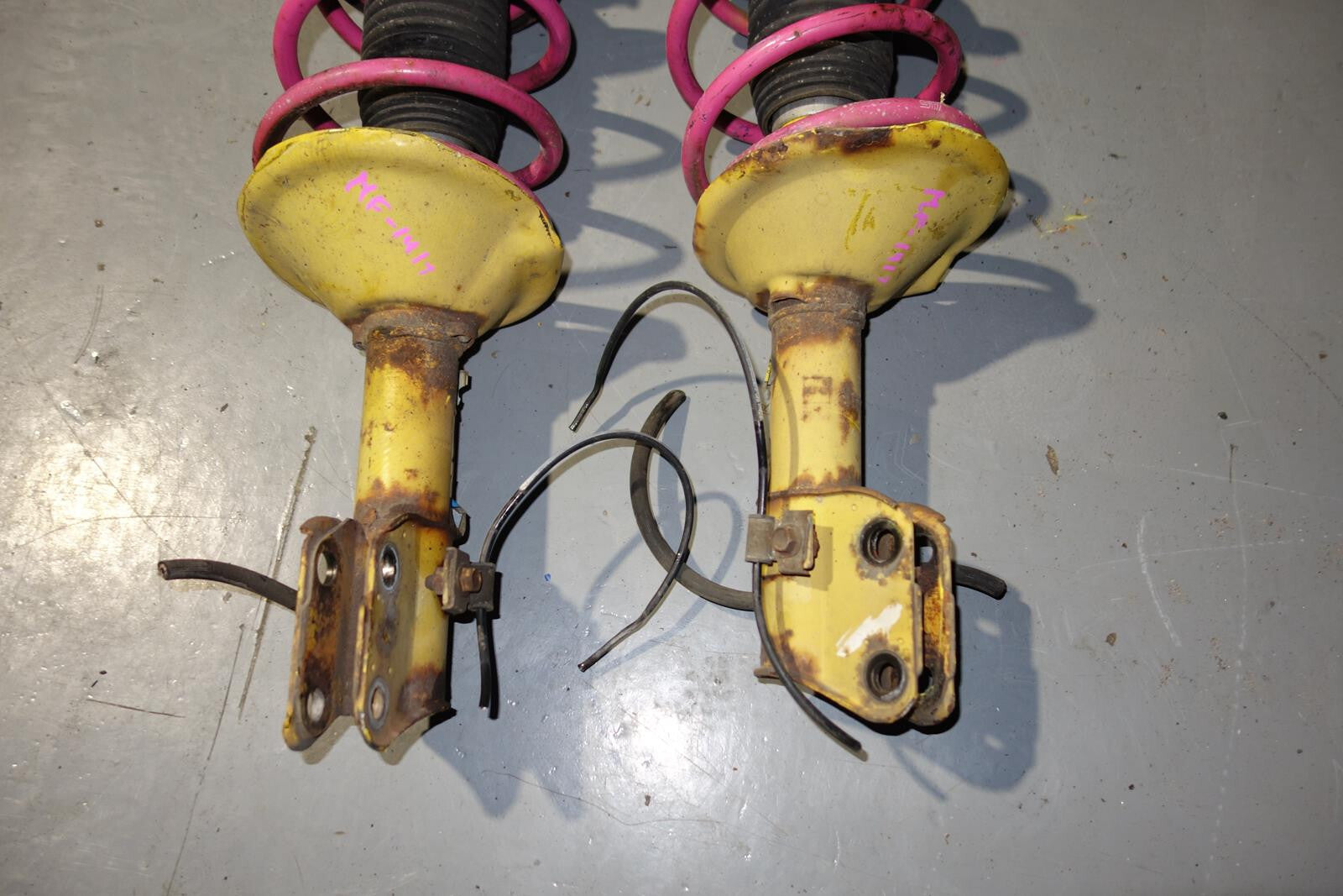JDM Subaru Legacy Impreza WRX STi Forester Front Shocks Coil Spring Struts 90-04