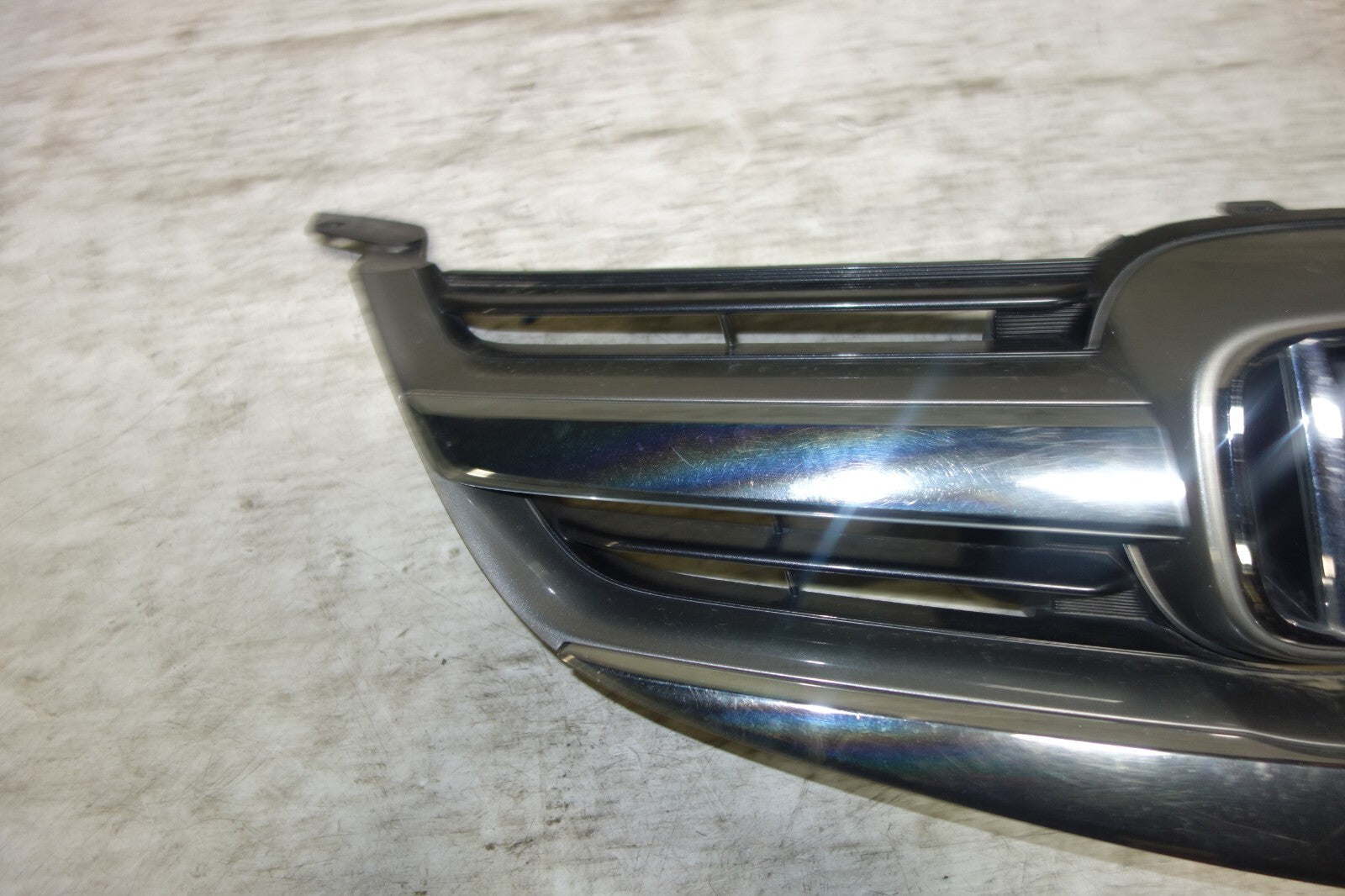 JDM Acura RL OEM Front Grille Honda Emblem KB1 2005 2006 2007 2008