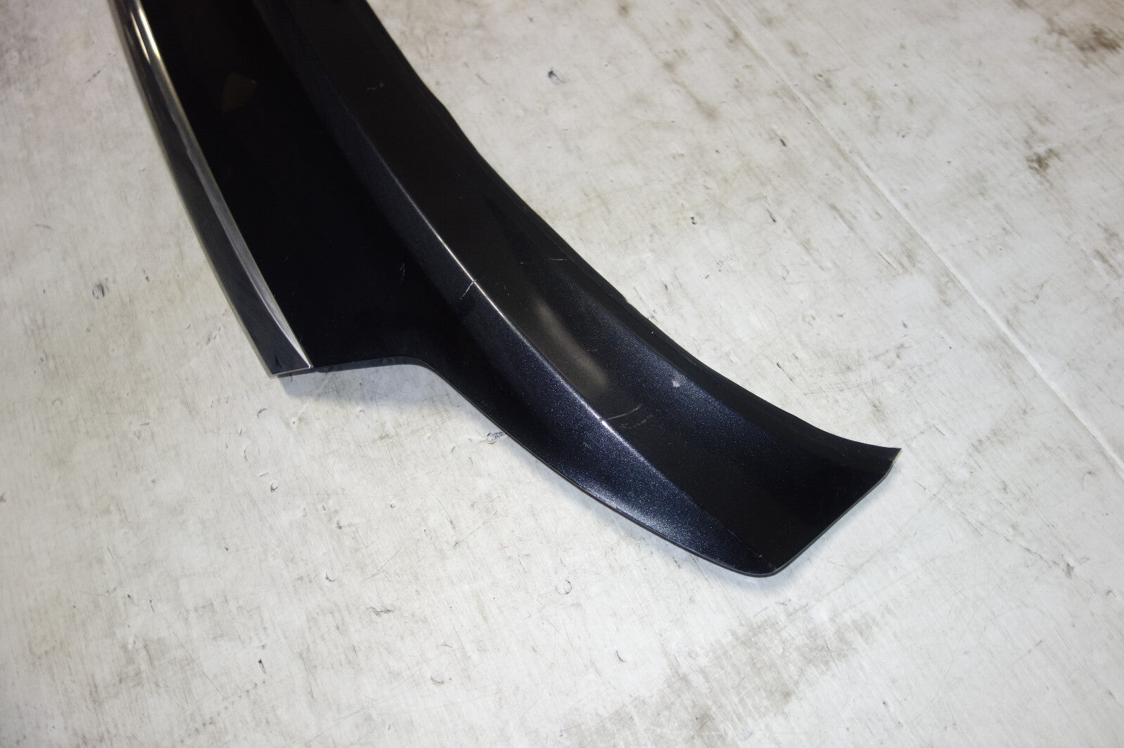 JDM Subaru Legacy BR9 Wagon Tail Gate Rear Garnish 2010 2011 2012 2013 2014