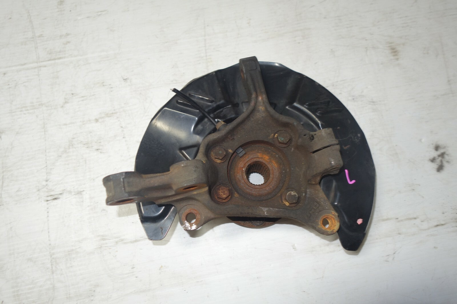 JDM 13-14 SUBARU XV GROSSTREK OEM FRONT KNUCKLE SPINDLE HUB LEFT SIDE GENUINE