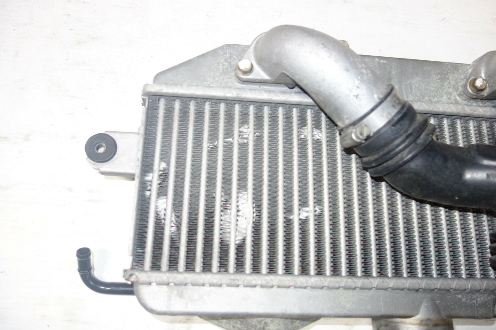 JDM 2002-2005 SUBARU IMPREZA WRX OEM EJ20 TURBO INTERCOOLER TOP MOUNT 2002-2005