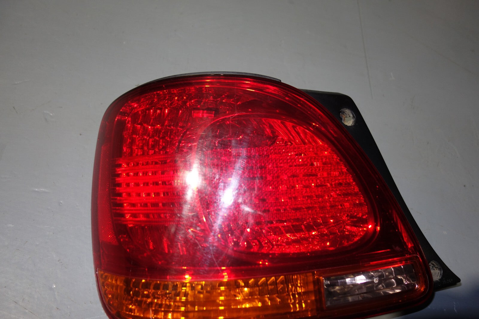 JDM 98-05 TOYOTA ARISTO TAIL LIGHT LEFT SIDE LEXUS GS300 GS400 GS430 TAIL LIGHT