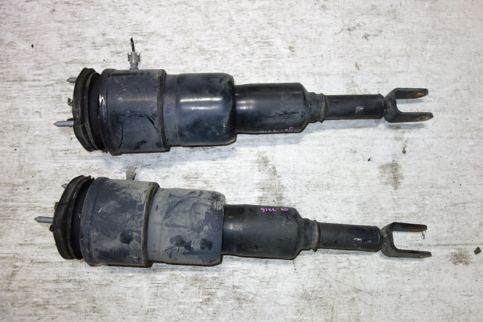 Lexus LS460 LS460L RWD Front Air Shock Strut Absorber Suspension 2007-2009 JDM