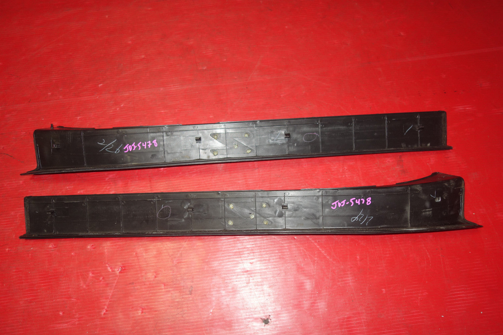 JDM Nissan 350z Z33 OEM Door Sills Side Steps Trim Panel 2003-2005 #5478