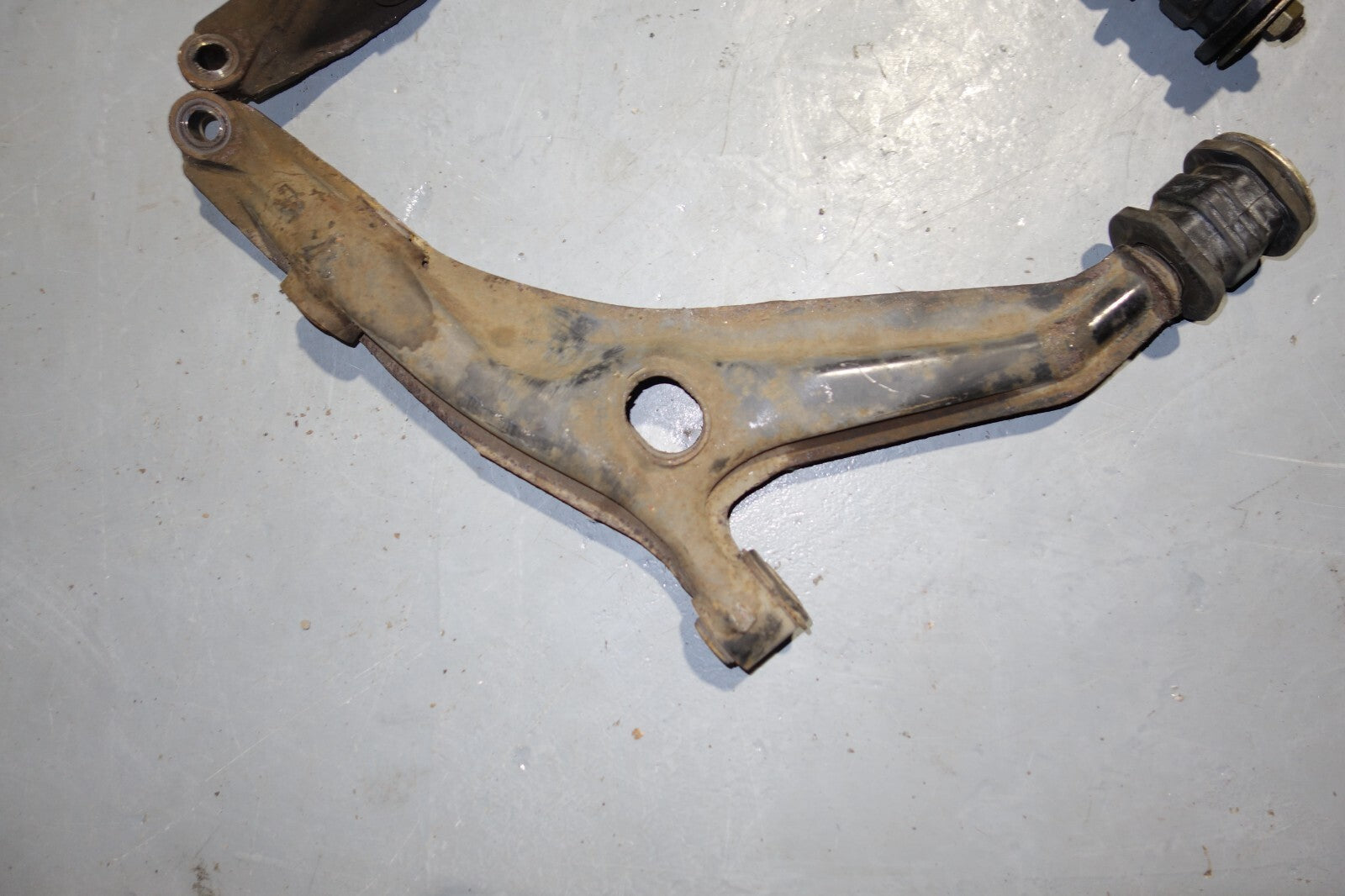 JDM 1996-2000 HONDA DOMANI OEM GENUINE FRONT LOWER CONTROL ARM MB3 MB4 PAIR