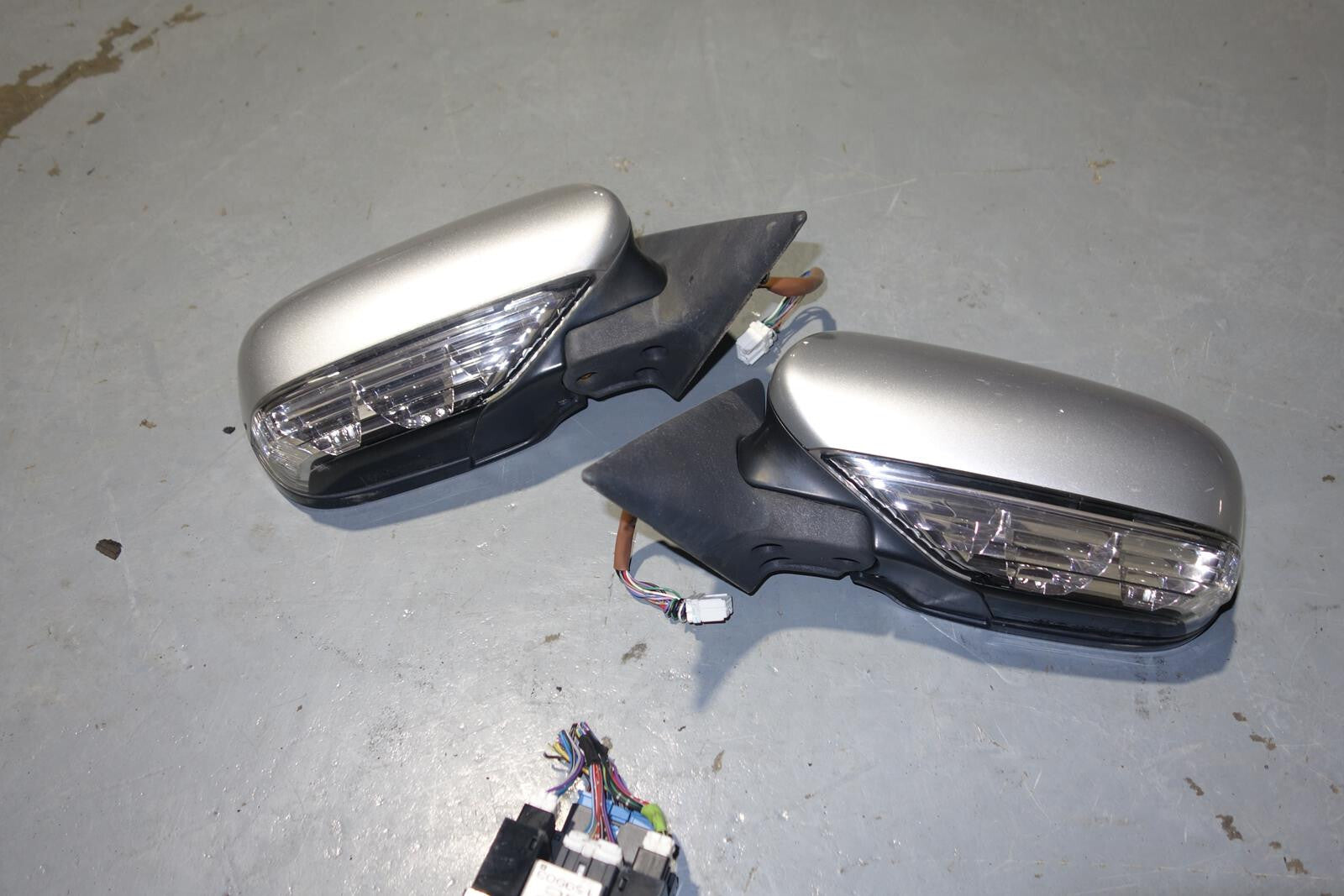 JDM Subaru Legacy Power Folding Mirrors Heated Signal Lights 2005-2009 BP BL