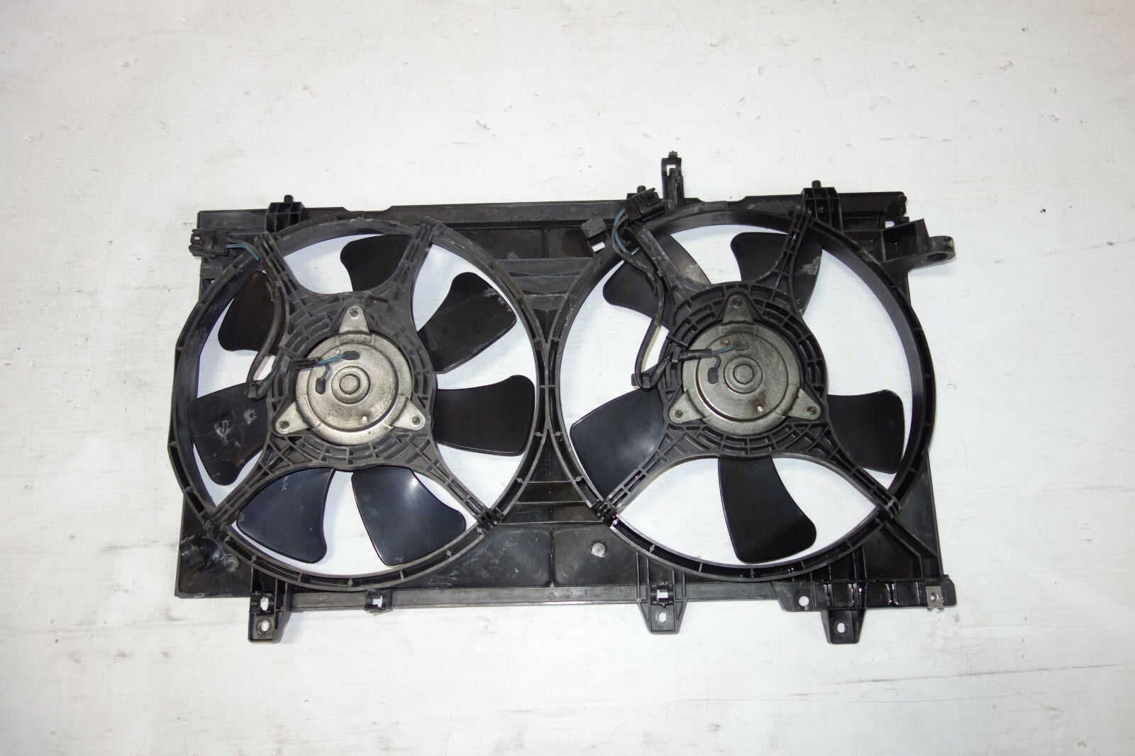 JDM Subaru Forester Radiator Fan Assembly SG5 SG9 2003-2008 OEM Genuine Rad Fan