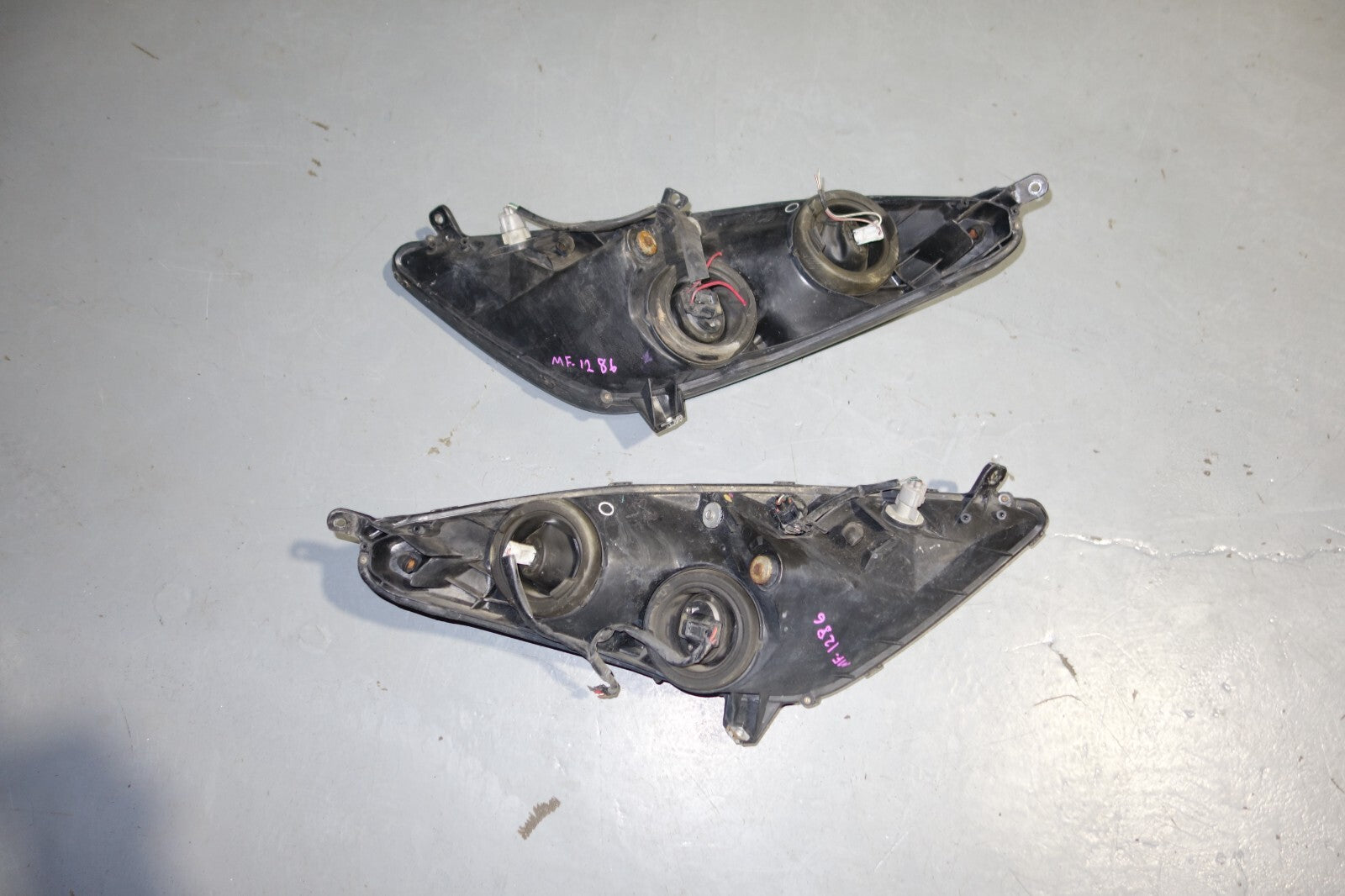 JDM 2000-2005 TOYOTA CELICA HEAD LIGHTS LEFT & RIGHT HEAD LAMPS 2000-2005