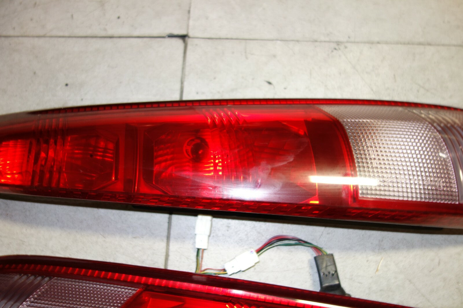 JDM Nissan X-Trail GT OEM Rear Taillights Taillamps PNT30 Left & Right 2000-2006
