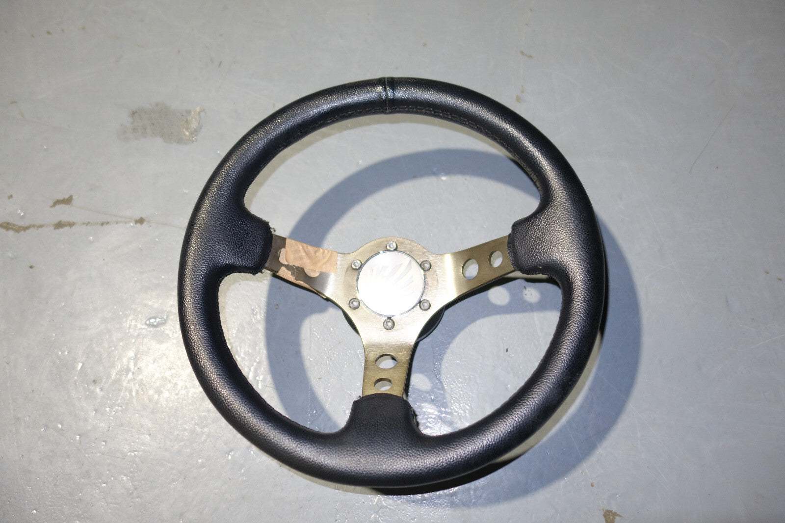JDM Toyota Celica Steering Wheel & hub ZZT231 ZZT230 2001-2005