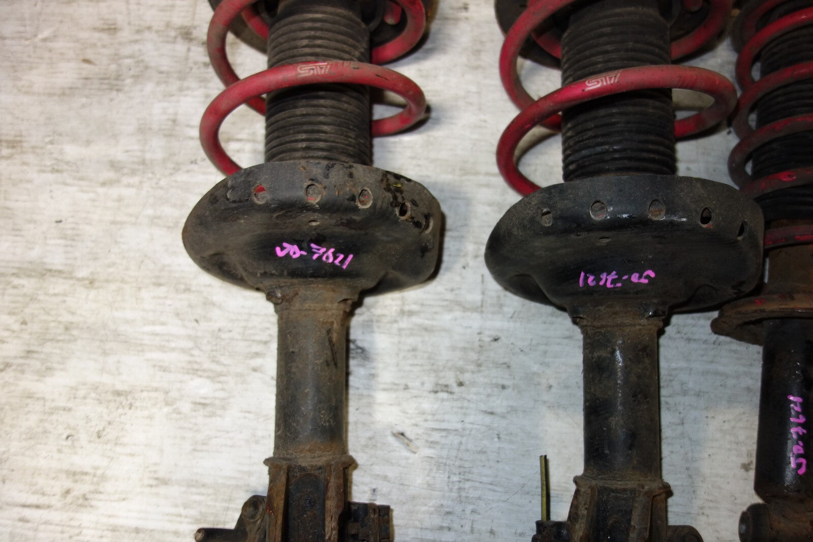 JDM 2005-2009 SUBARU LEGACY STI SHOCKS FRONT & REAR COIL STRUTS