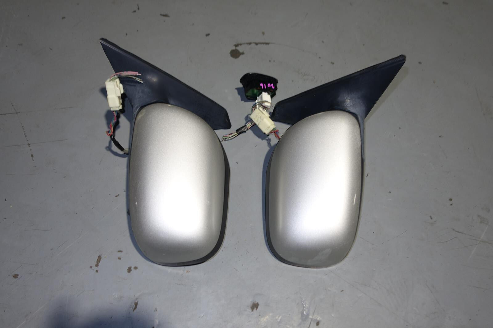 JDM Toyota Altezza Lexus IS300 Power Folding Mirrors Switch 2001-2005 SXE10 IS