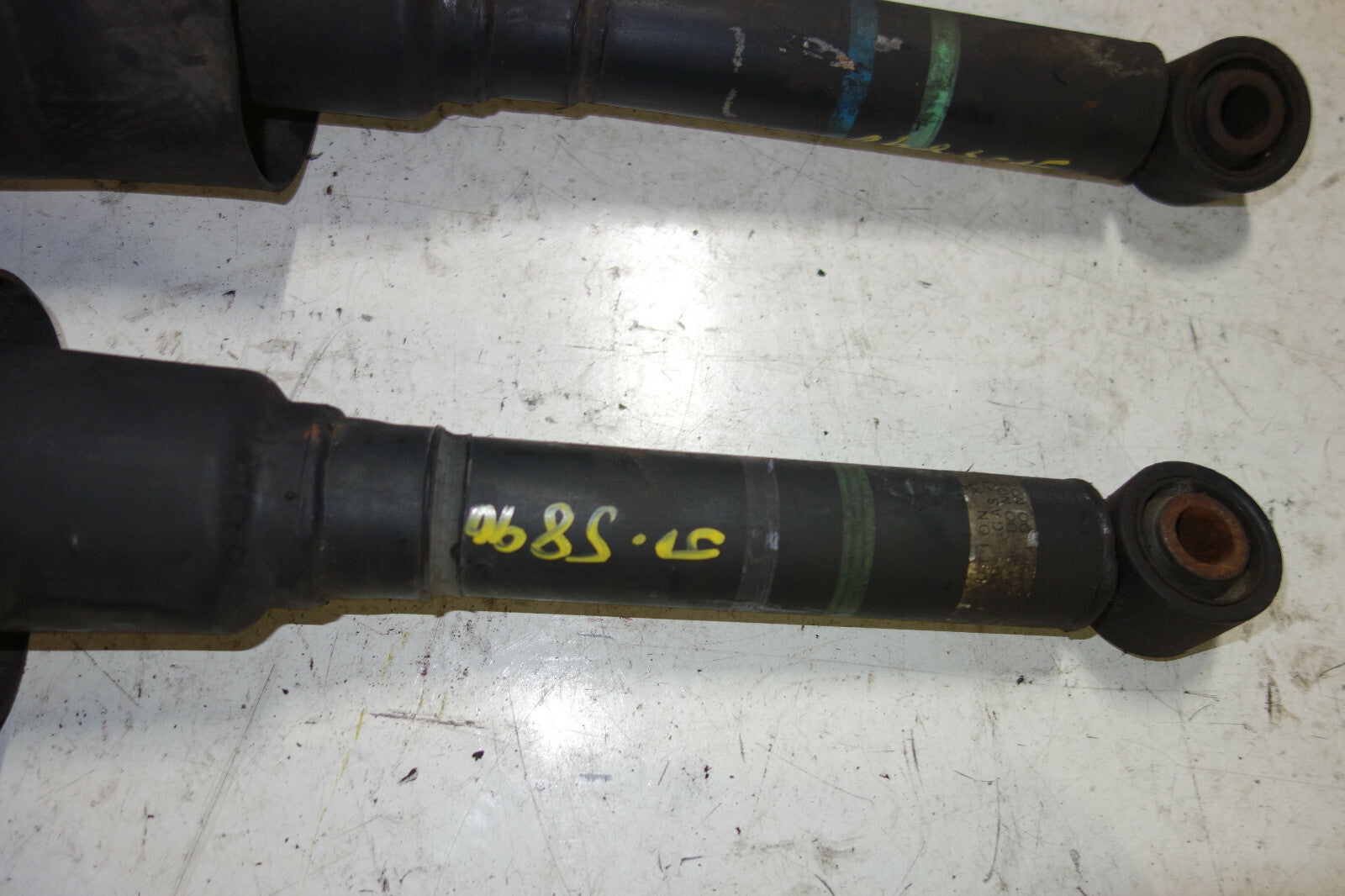 Lexus LS430 Front Rear Left Right Air Shocks Struts Absorbers 2001-2006 Pair JDM