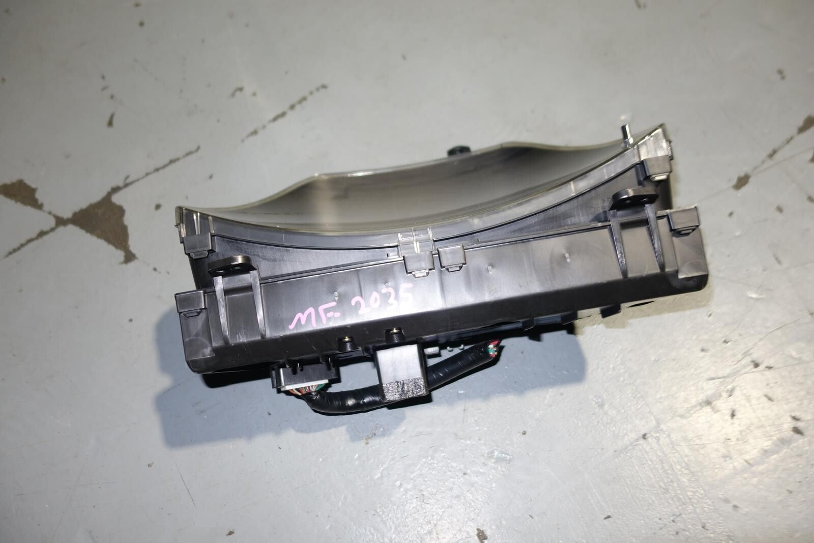 JDM 2001-2005 LEXUS IS300 6 SPEED GENUINE GAUGE CLUSTER SPEEDOMETER SXE10