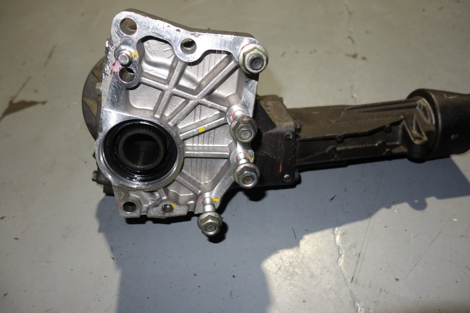 JDM 2011-2019 TOYOTA SIENNA TRANSFER CASE DIFFERENTIAL 2GR 3.5L LOW MILEAGE