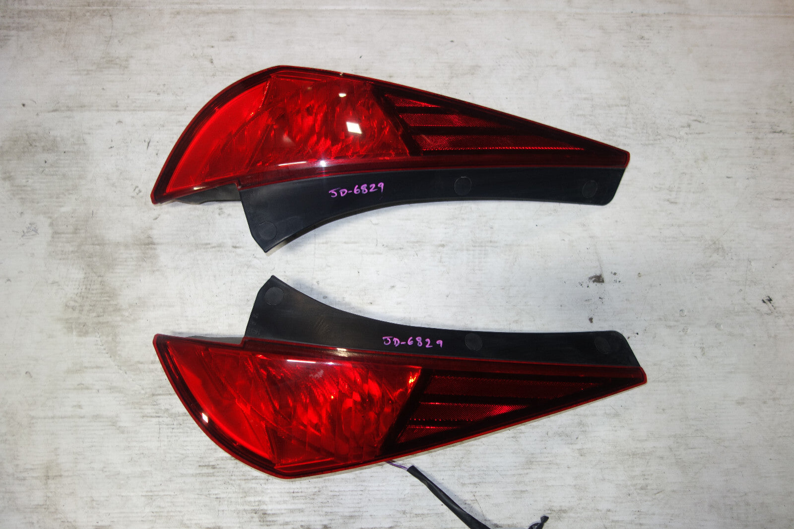 JDM Nissan 350z Z33 Tail Lights Lamps Taillights 2003-2005