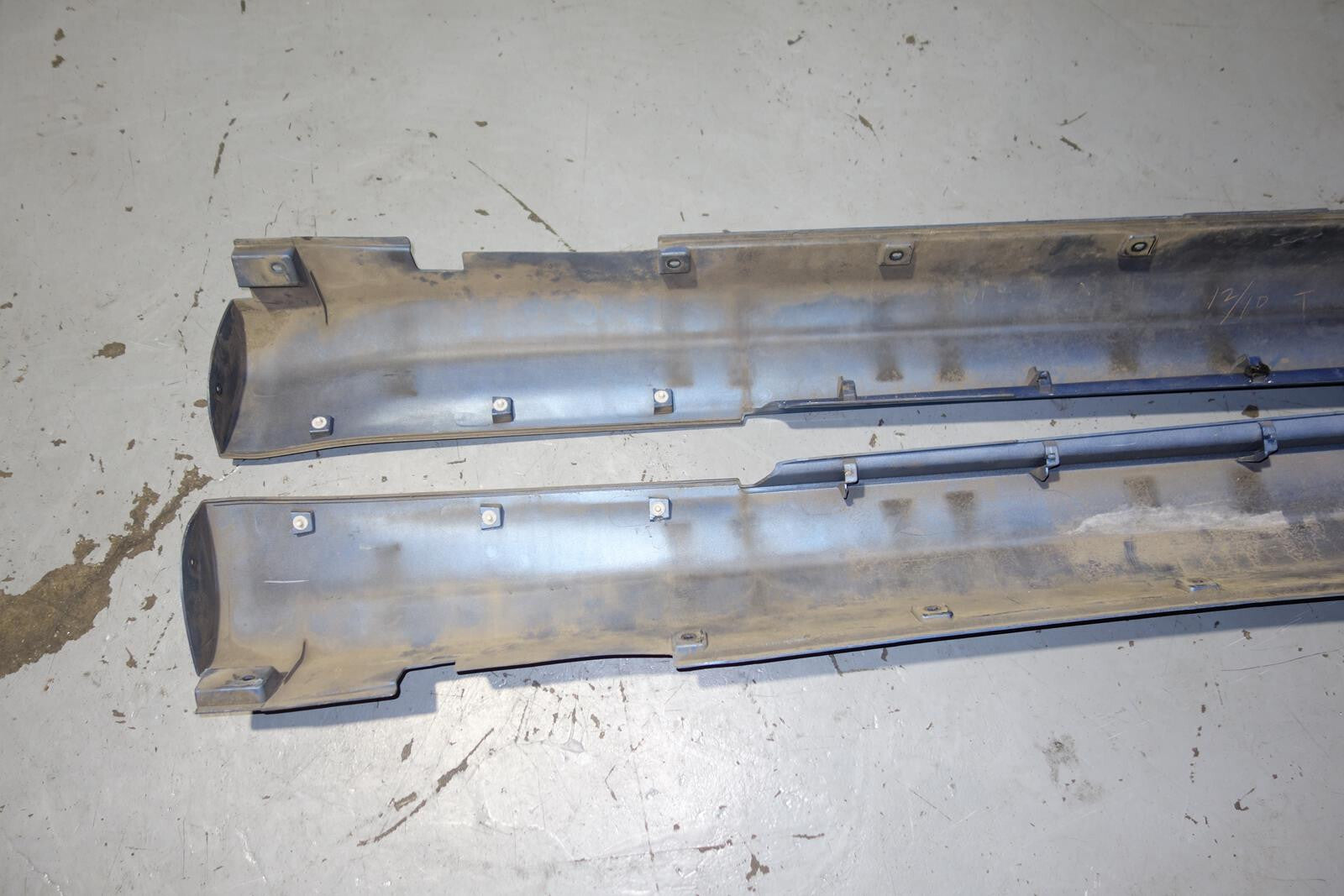 JDM Infiniti G35 Coupe OEM SIDE SKIRTS CPV35 SIDE 2-Door 2003-2007 Rocker Panels