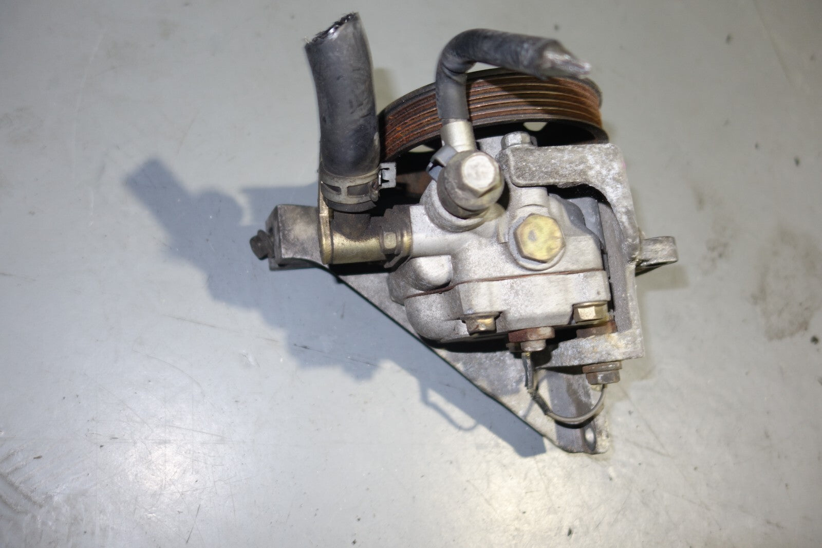 JDM 2000-2004 SUBARU LEGACY B4 EJ208 EJ206 TWIN TURBO POWER STEERING PUMP MF1845