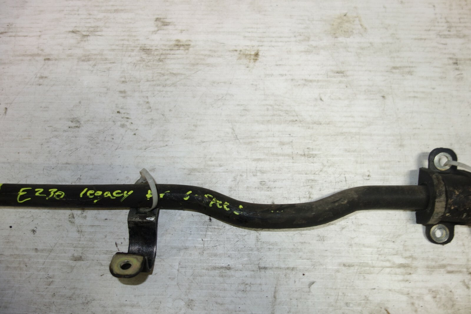 JDM Subaru Legacy Spec.B Front Sway Bar EZ30 3.0L 20mm Stabilizer Roll-bar 05-09