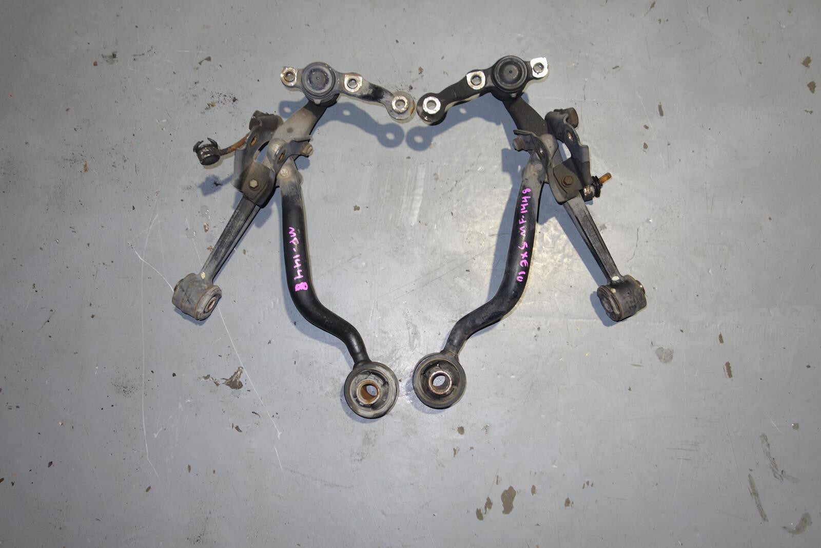 JDM Lexus IS300 Altezza Front Lower Control Arms Ball Joints 2001-2005 SXE10 OEM