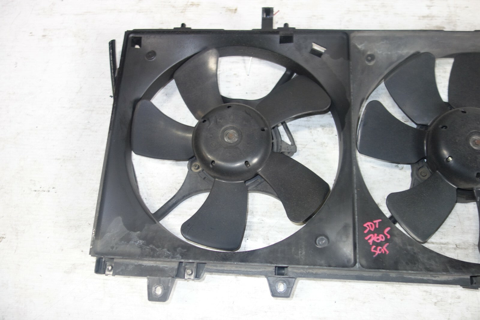 JDM Subaru Forester Radiator Fan Assembly Shroud SG5 2003-2008 Rad Fan OEM