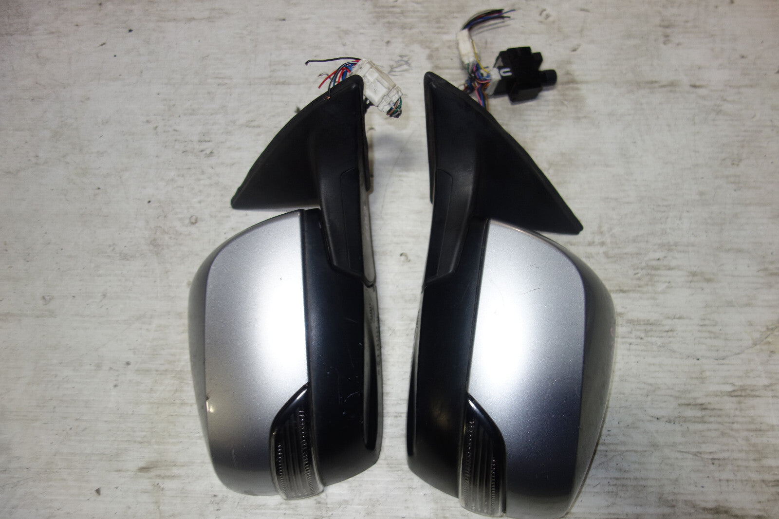 JDM 2010-2014 Subaru Legacy BR BM Power Folding Mirrors + Signal Lights OEM
