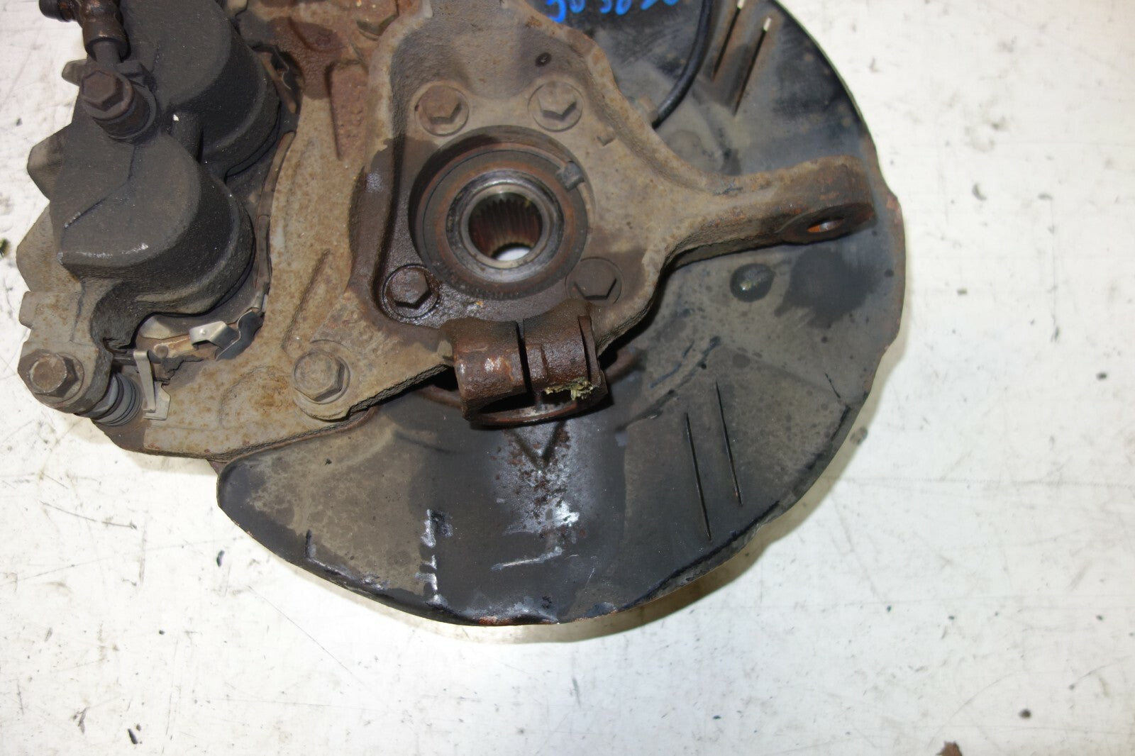 JDM Subaru Legacy Outback BR9 Front Left Spindle Hub Caliper Ej255 2010-2014