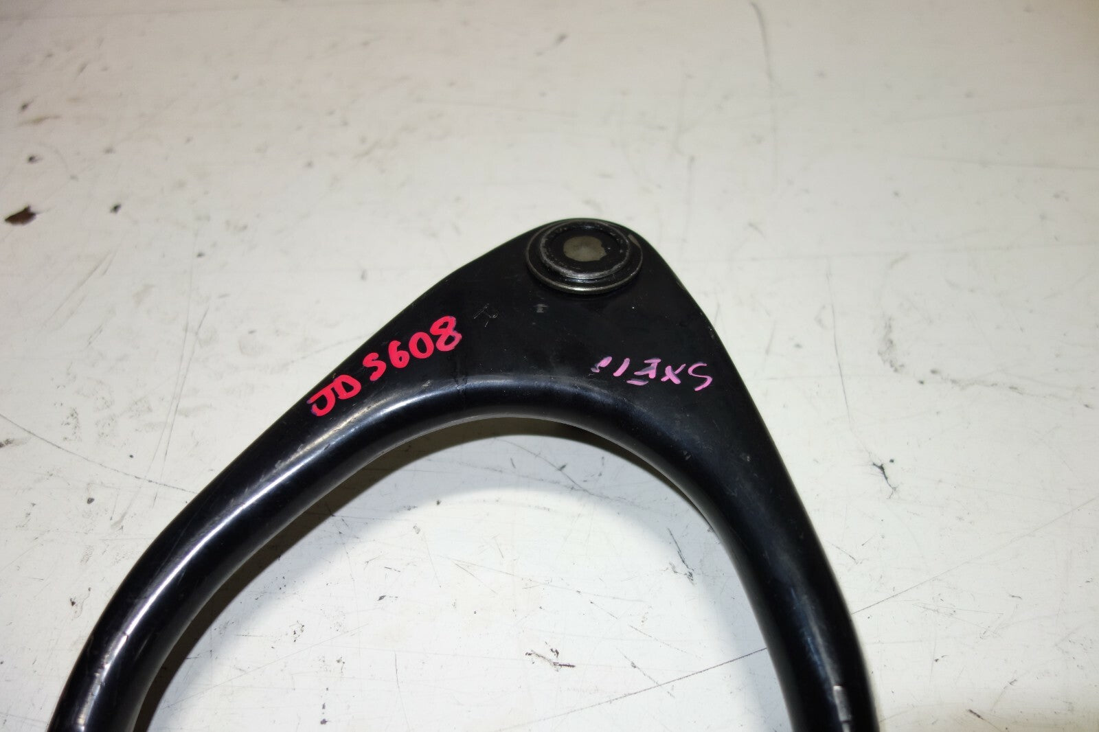 JDM Lexus is300 Altezza Front Upper Control Arms Ball Joints 2001-2005 SXE10 OEM