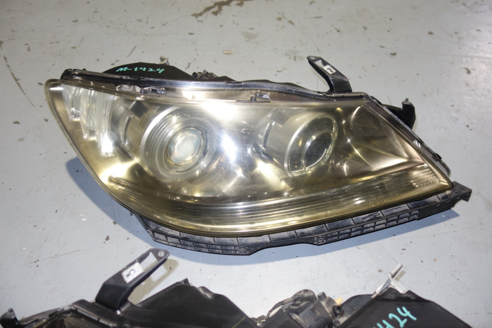 JDM 05-08 GENUINE ACURA RL CLEAR OEM HID HEAD LIGHTS KB1 HEADLIGHTS PAIR LH & RH