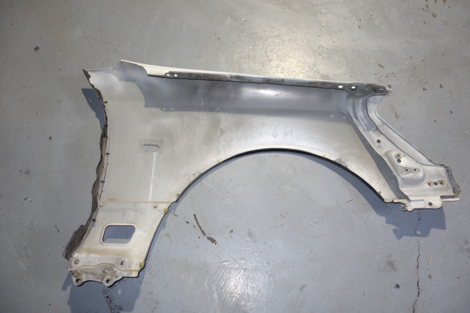 JDM Lexus LS430 Left Side Fender In White OEM 2001 2002 2003