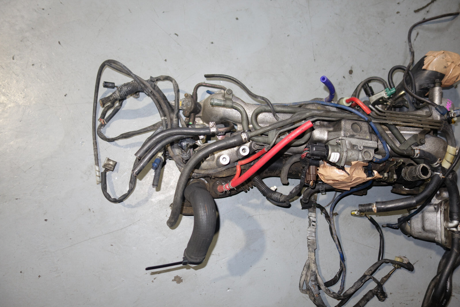 JDM Subaru Legacy B4 EJ208 EJ206 Twin Turbo Intake Manifold BOV Injectors 00-04