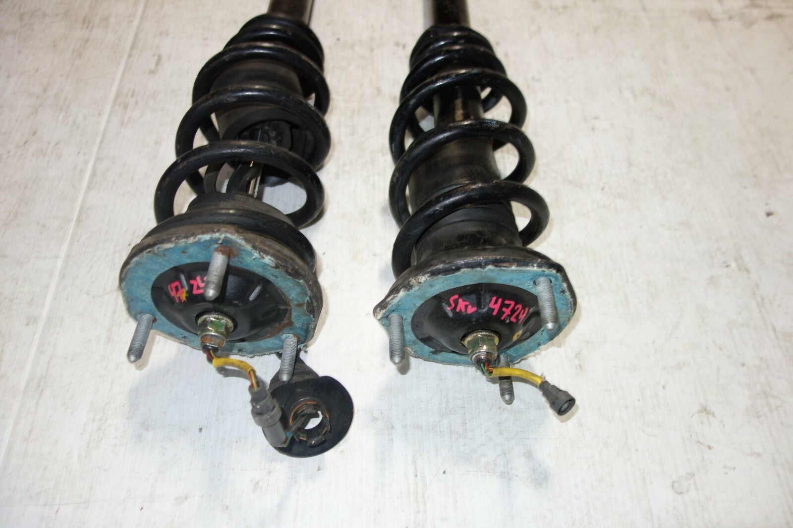 JDM Lexus GS300 / Aristo Front Shocks Struts Springs JZS147 OEM 1991-1997