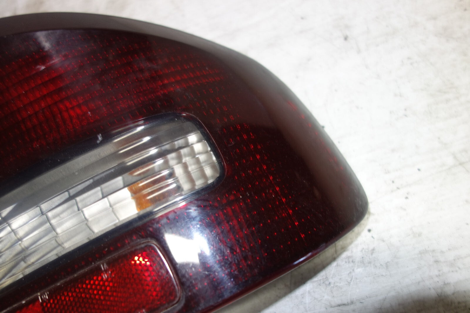 JDM Subaru Legacy Rear Tail Lights Lamps Sedan BE5 2000-2004