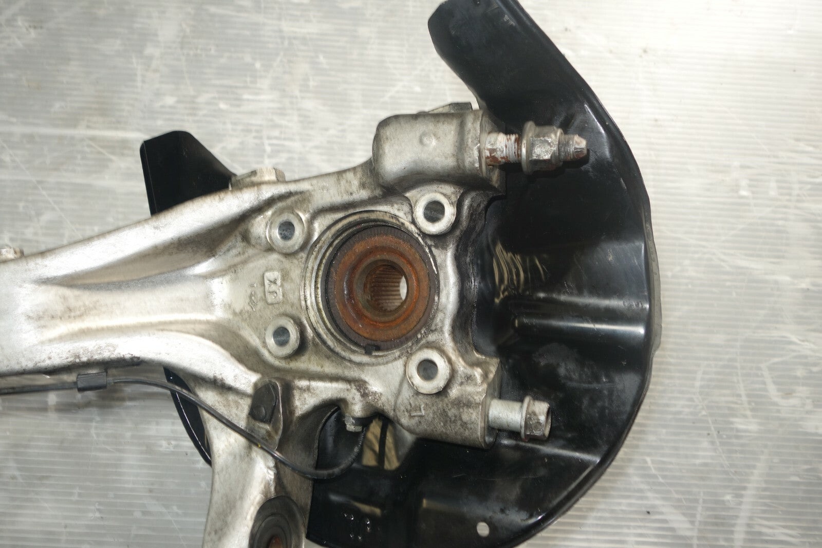 JDM 2005-2012 ACURA RL KB1 OEM FRONT LEFT WHEEL HUB BEARING SPINDLE KNUCKLE