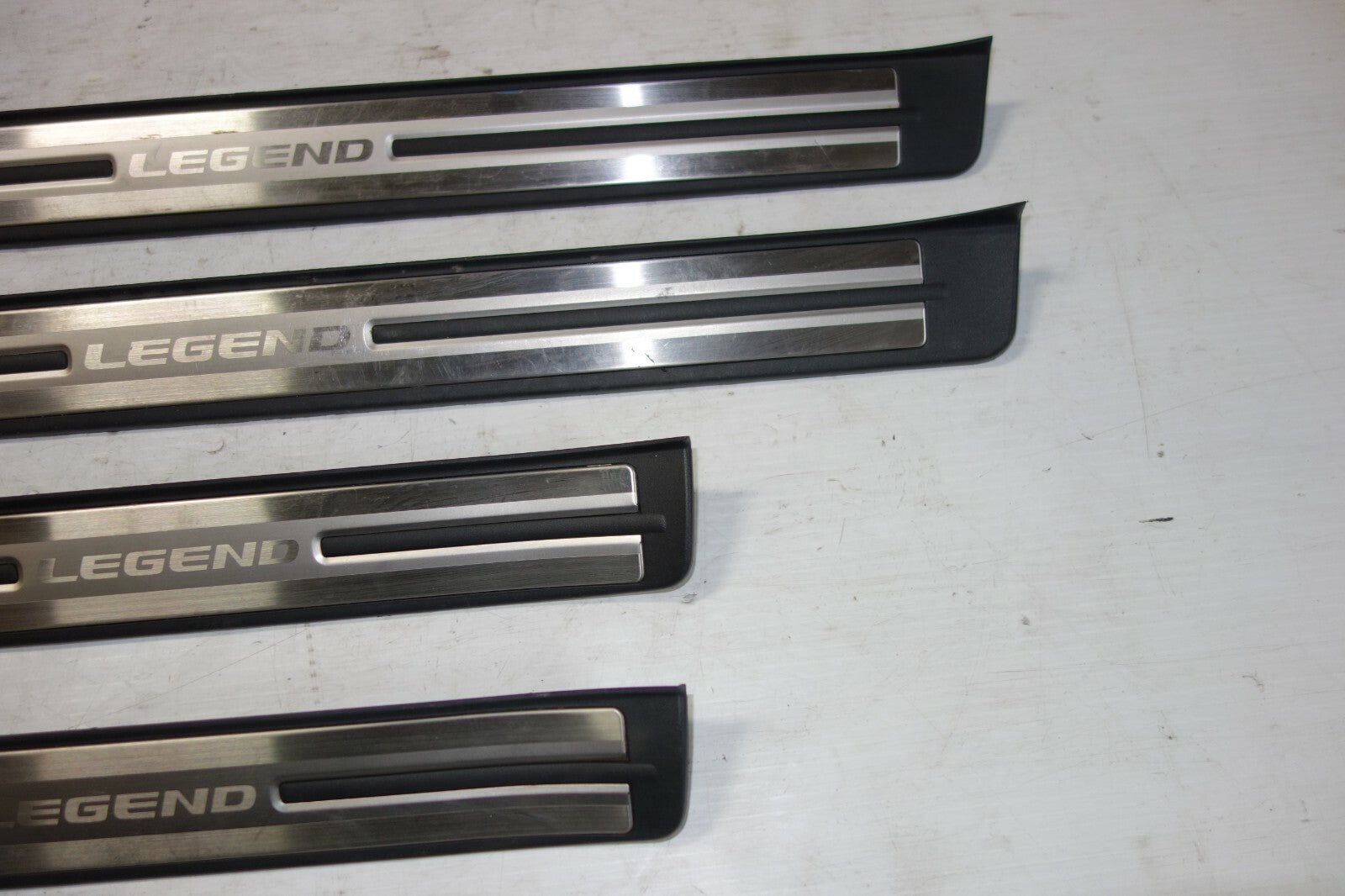 JDM ACURA RL HONDA LEGEND KB1 OEM DOOR SILLS TRIM SCUFF PLATES SIDE STEPS 05-08