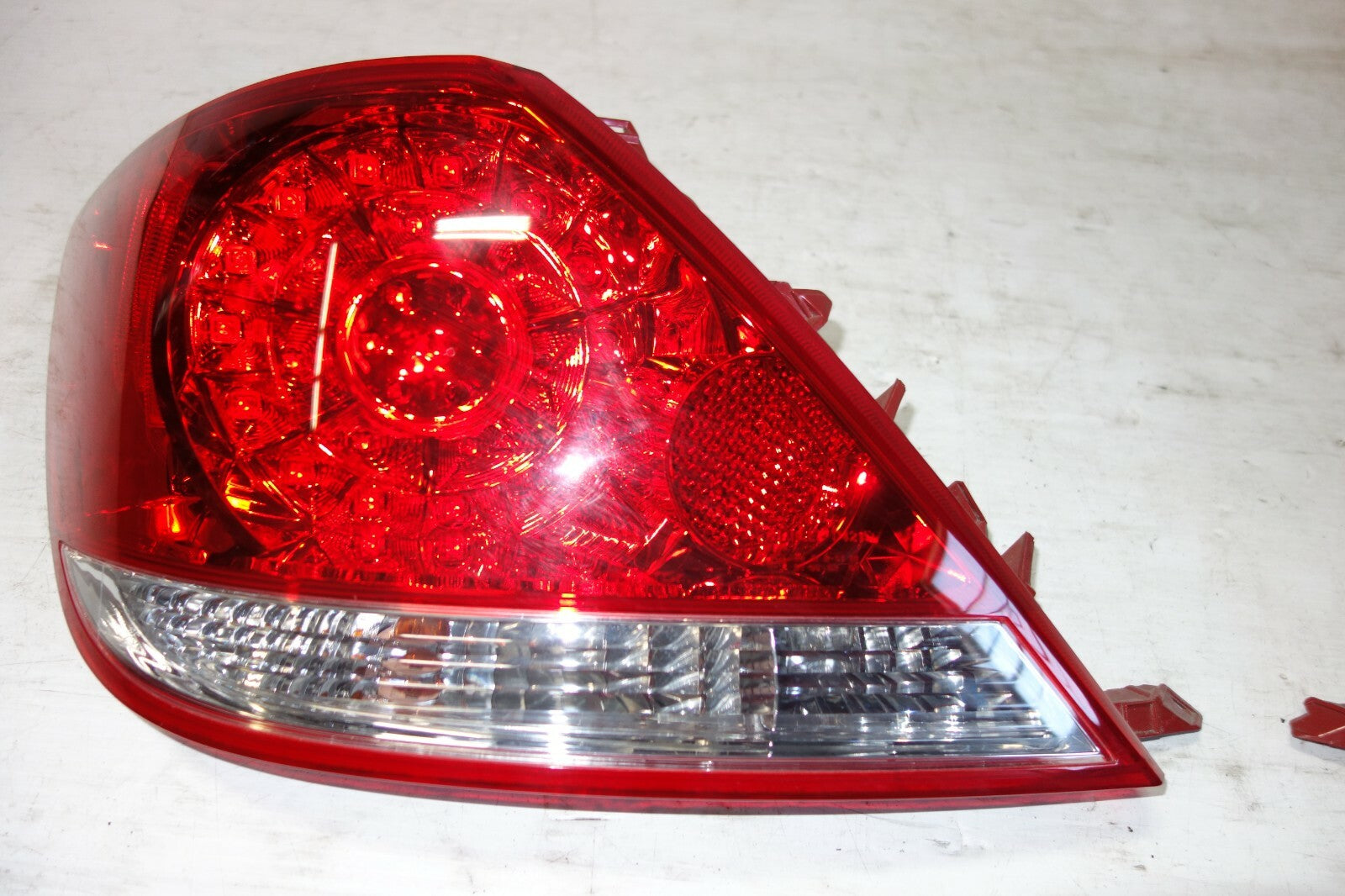 JDM ACURA RL KB1 OEM GENUINE TAIL LIGHTS PAIR TAILLIGHTS LEFT & RIGHT 2005-2008