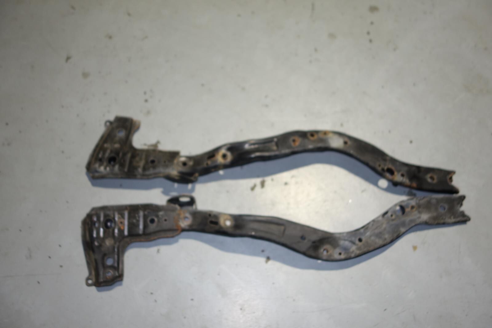 JDM 2003-2008 SUBARU FORESTER STi FRONT SUBFRAME U SHAPE SUB FRAME SG5 SG9
